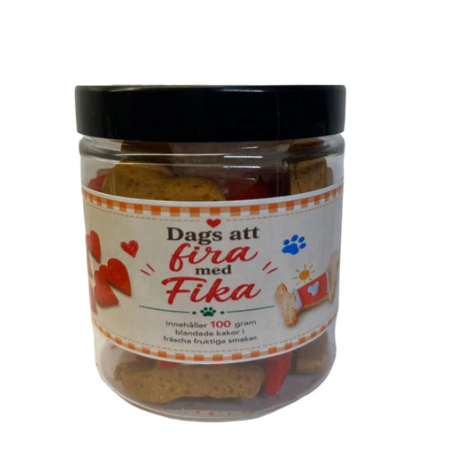 Dags att fira med blandade hundkakor och röda hjärtan 100 g